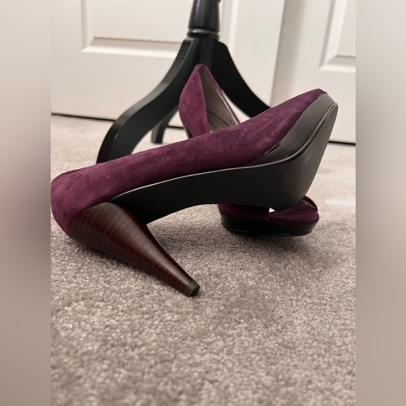 NWT | Style & Co. | Purple  Faux Suede Peep Toe Heels | Size 8.5 - Picture 3 of 6